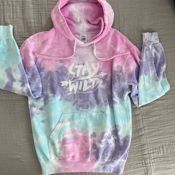 NWOT Save Lands Stay Wild Oversized Sweatshirt Size S Tye Dyed - Picture 2 of 6